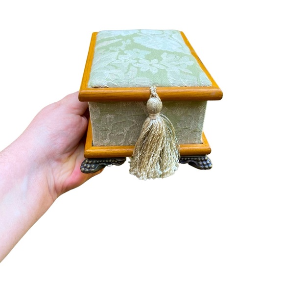 Vintage Mint Green Tapestry Jewelry/Prayer Box w/ Tassel, Wood Trim & Brass Feet - Picture 4 of 5